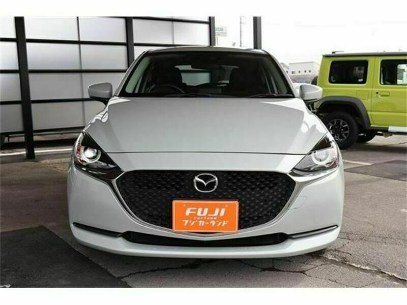 MAZDA2