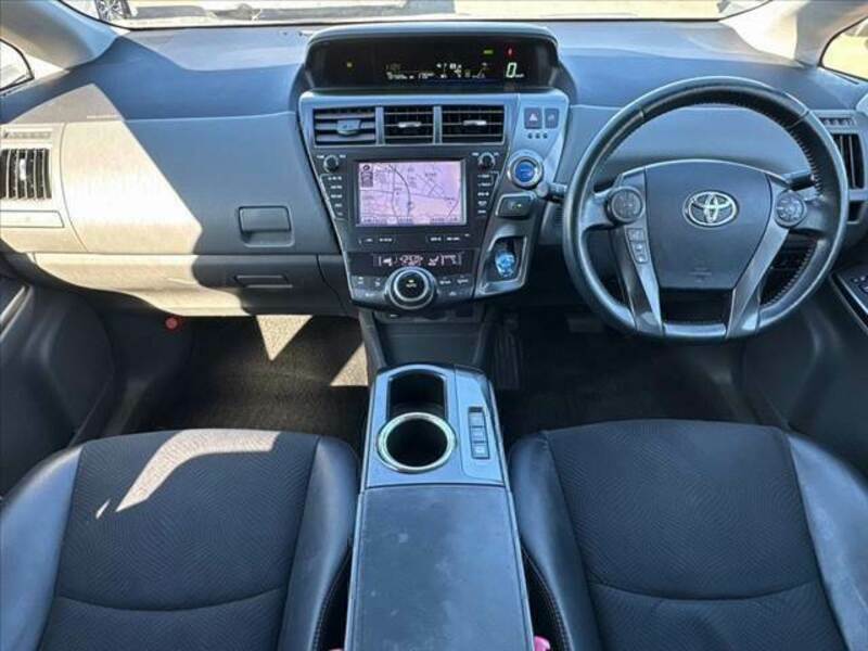 PRIUS ALPHA