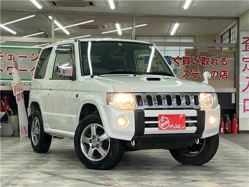 MITSUBISHI PAJERO MINI