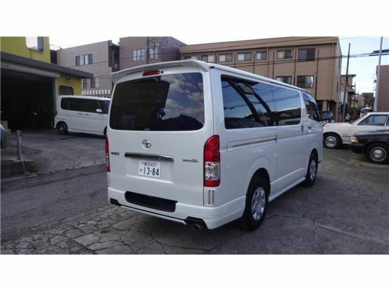 HIACE VAN