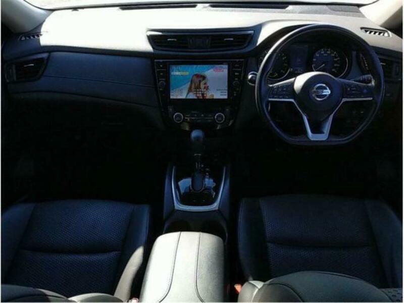 X-TRAIL