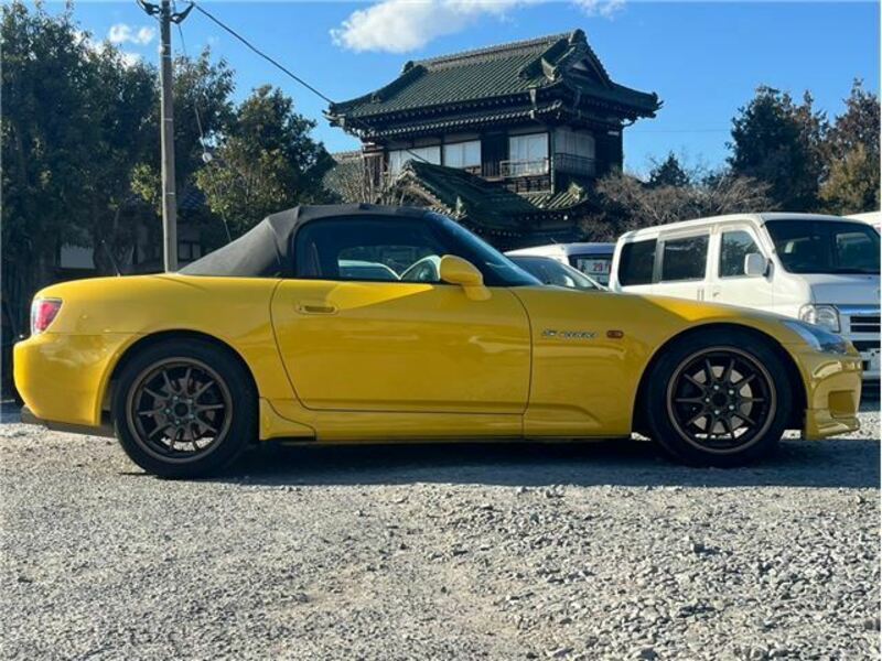 S2000