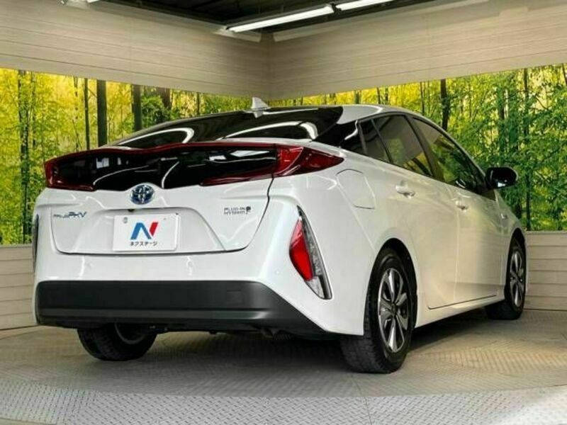 PRIUS PHV