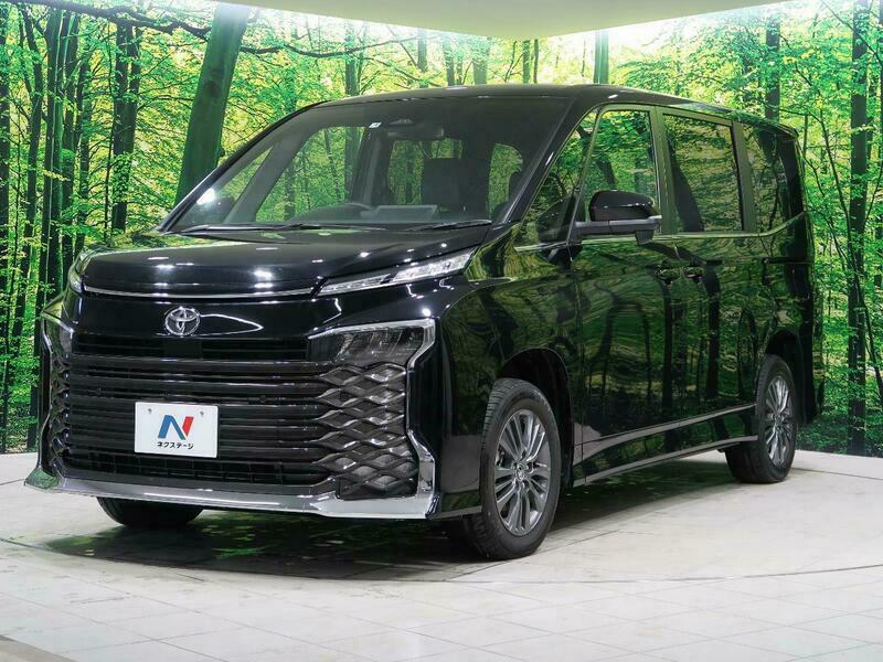 Used 2022 Toyota Voxy Mzra95w 