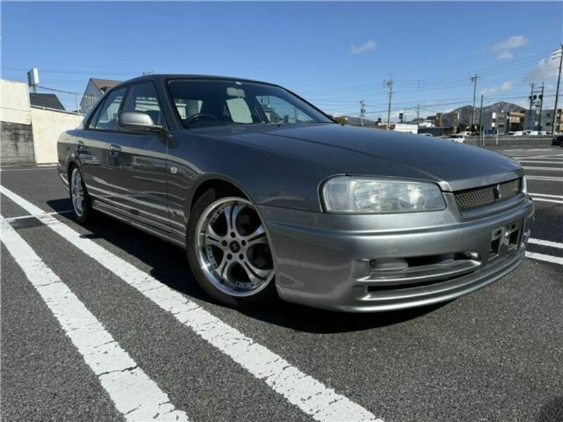 NISSAN SKYLINE