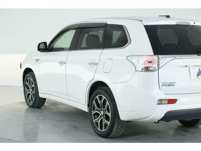 OUTLANDER PHEV