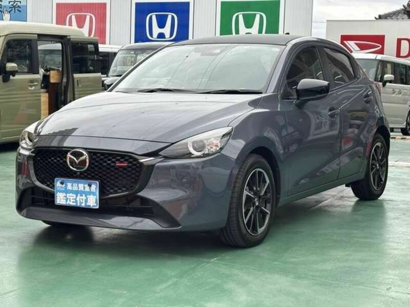 MAZDA2