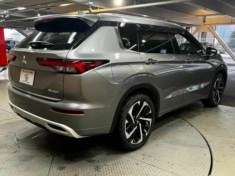 OUTLANDER PHEV