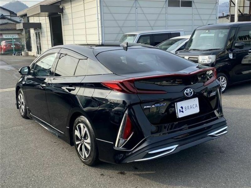 PRIUS PHV