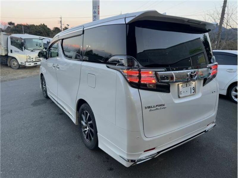 VELLFIRE