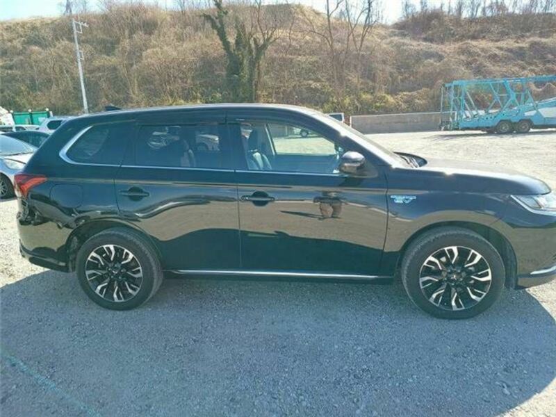 OUTLANDER PHEV