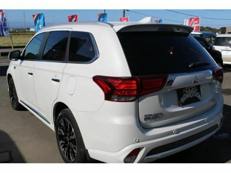 OUTLANDER PHEV