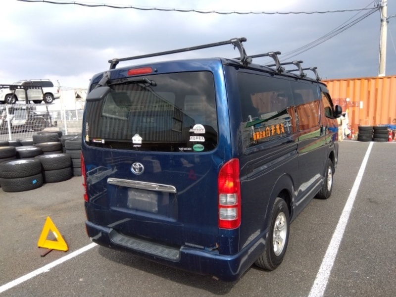 HIACE VAN