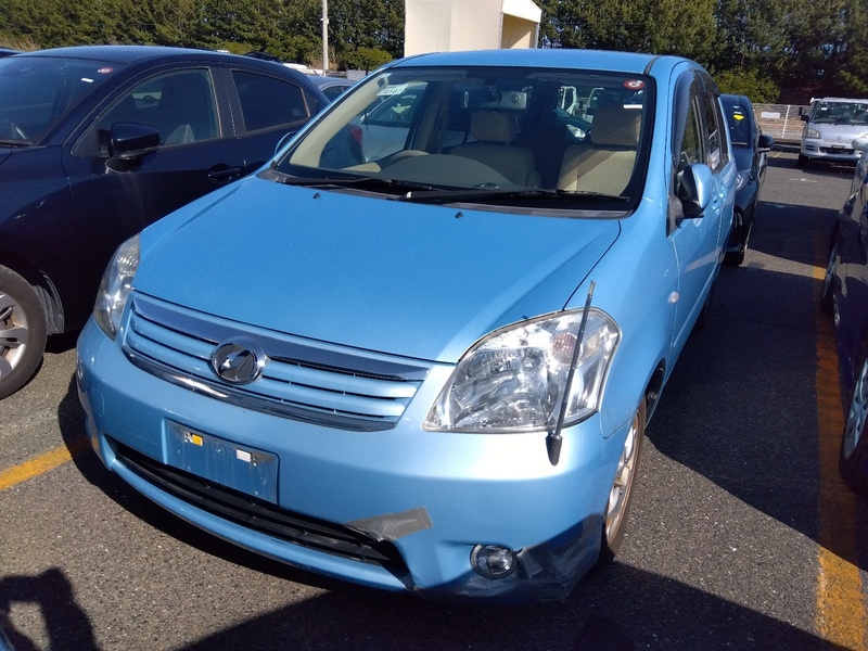 TOYOTA RAUM