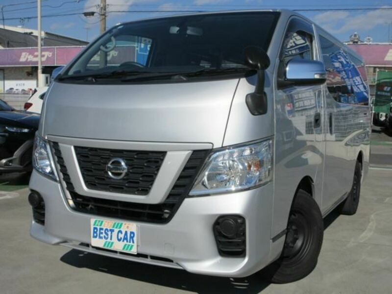 NV350 CARAVAN-0