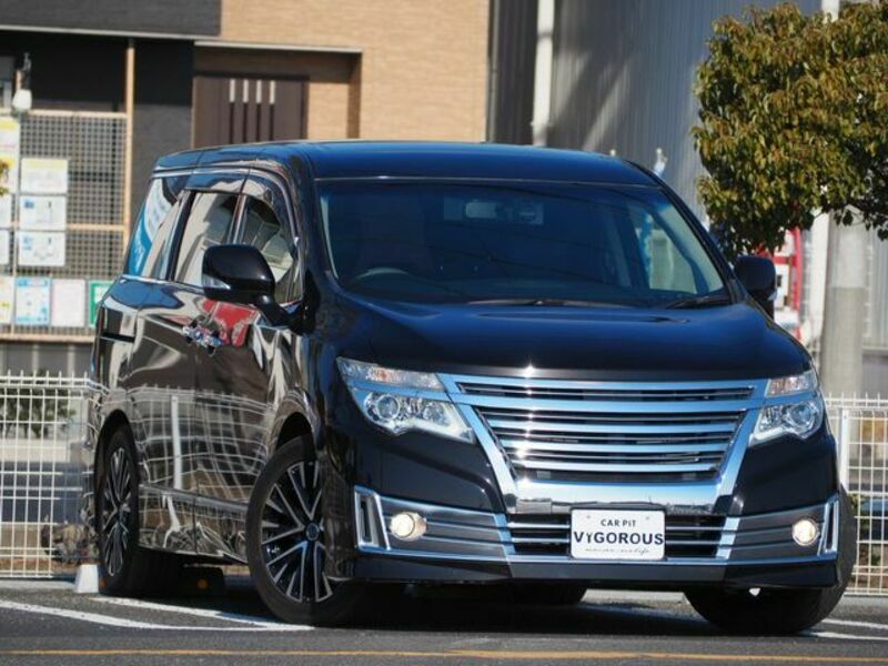 NISSAN ELGRAND