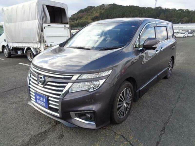 NISSAN ELGRAND