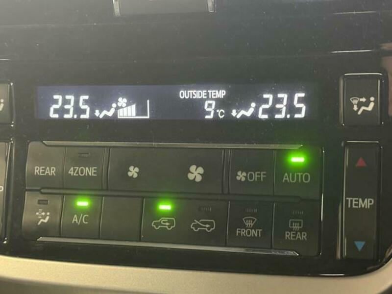LAND CRUISER