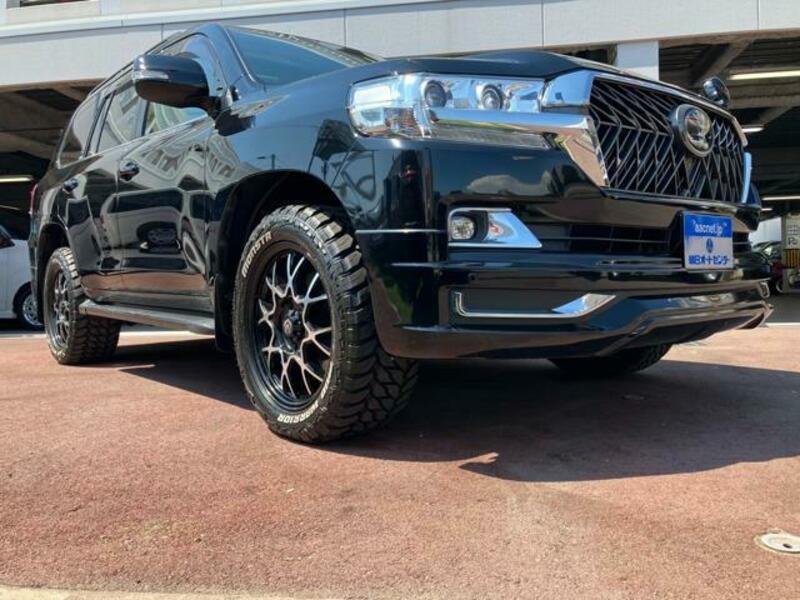 TOYOTA LAND CRUISER