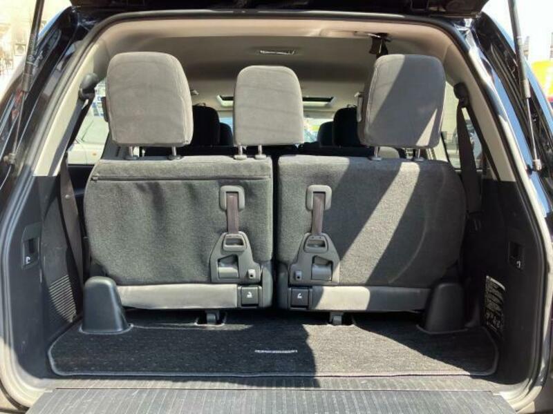 LAND CRUISER