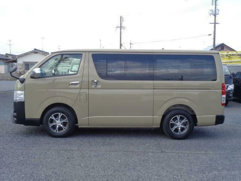 HIACE VAN