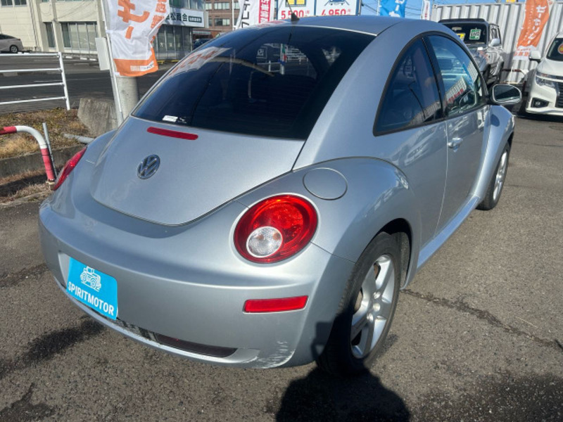 NEW BEETLE