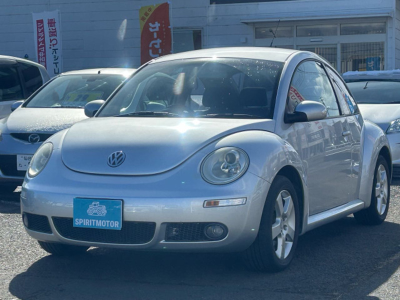 VOLKSWAGEN NEW BEETLE