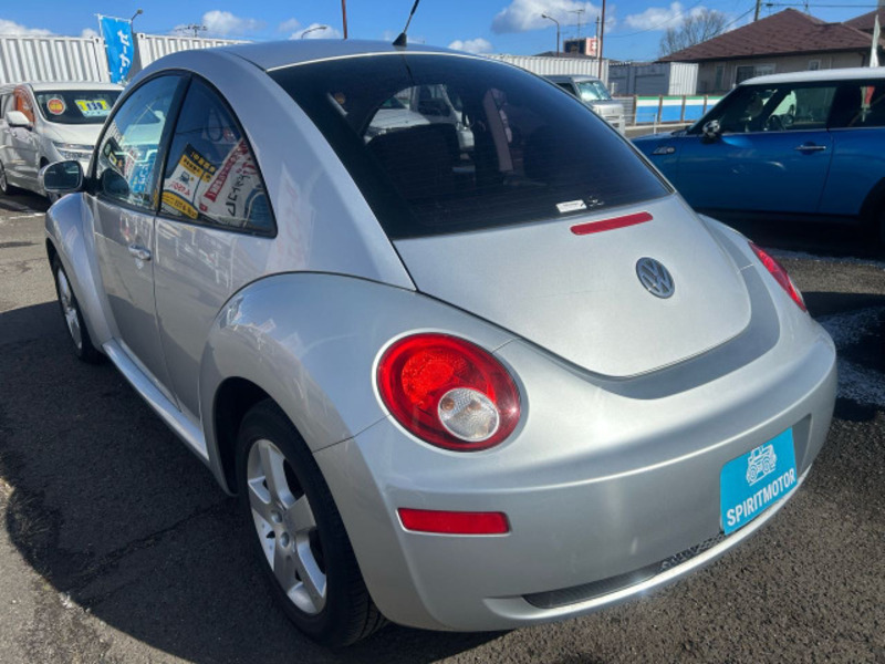 NEW BEETLE