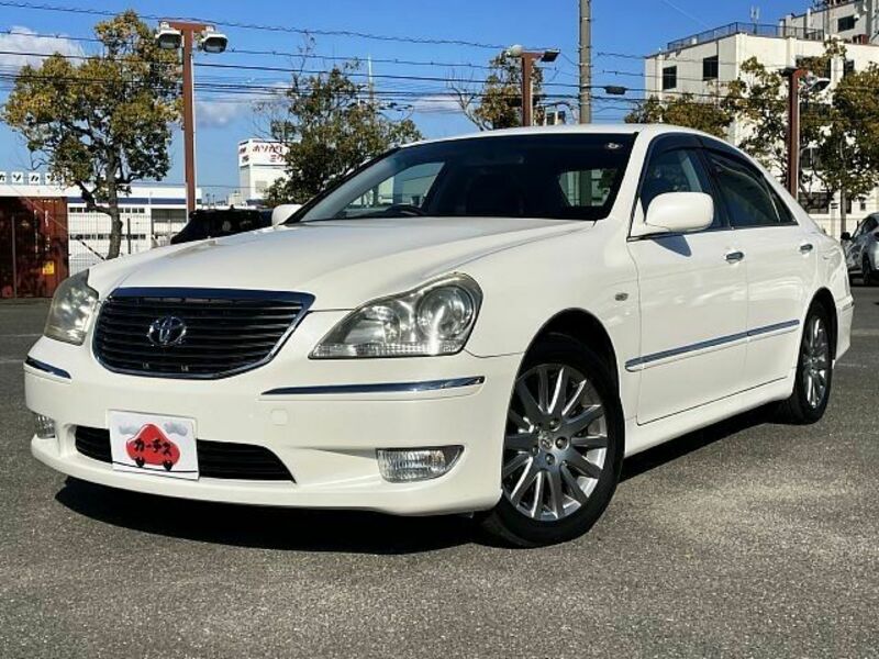 TOYOTA CROWN MAJESTA