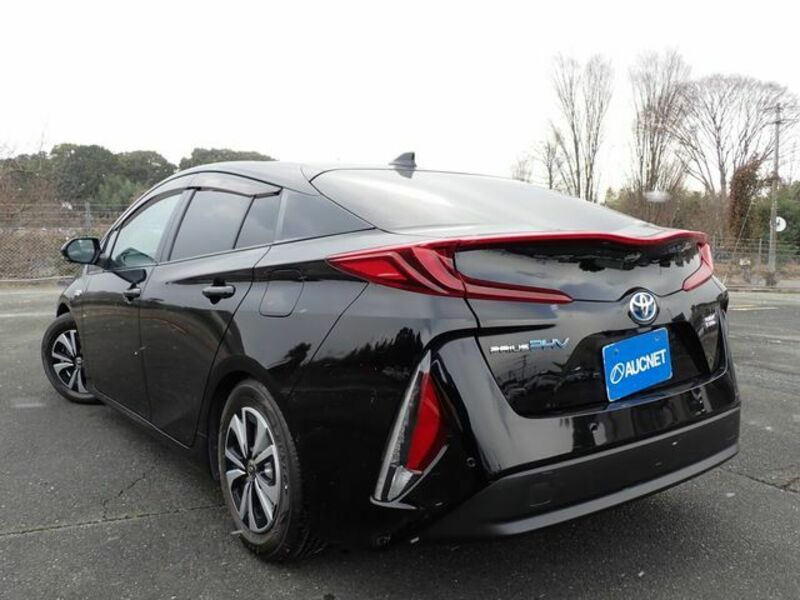 PRIUS PHV