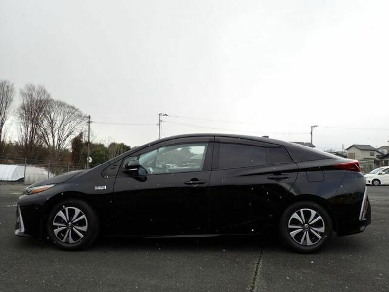 PRIUS PHV