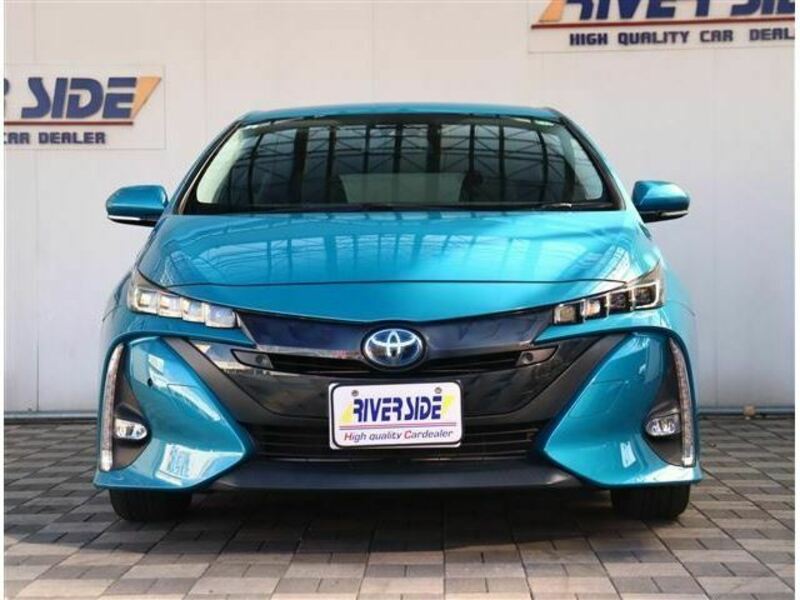 PRIUS PHV