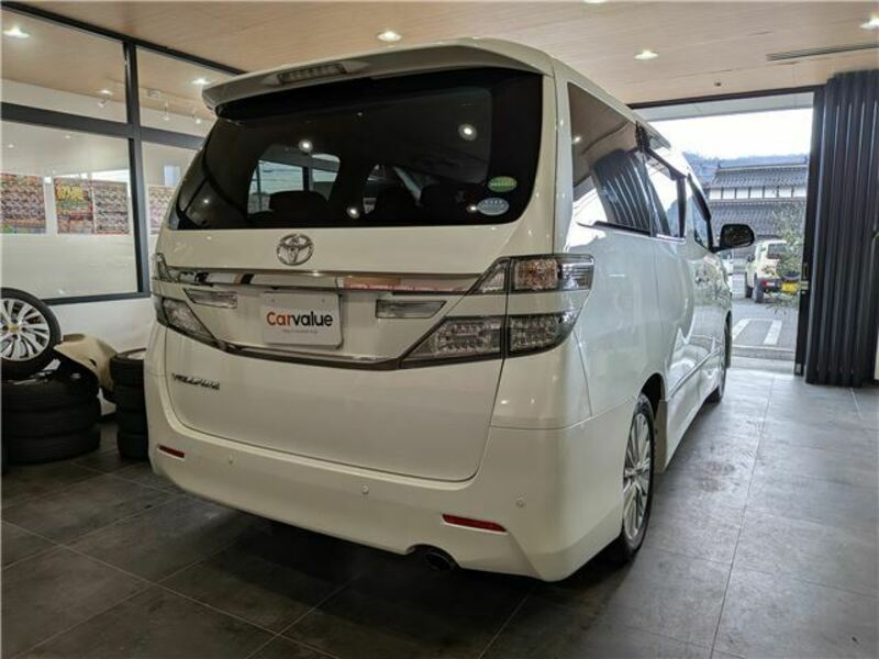 VELLFIRE