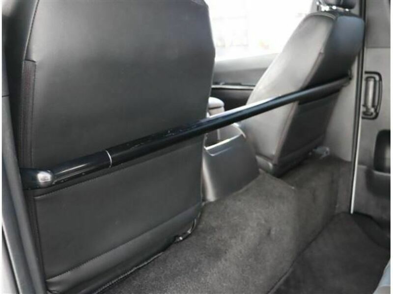 HIACE VAN-28