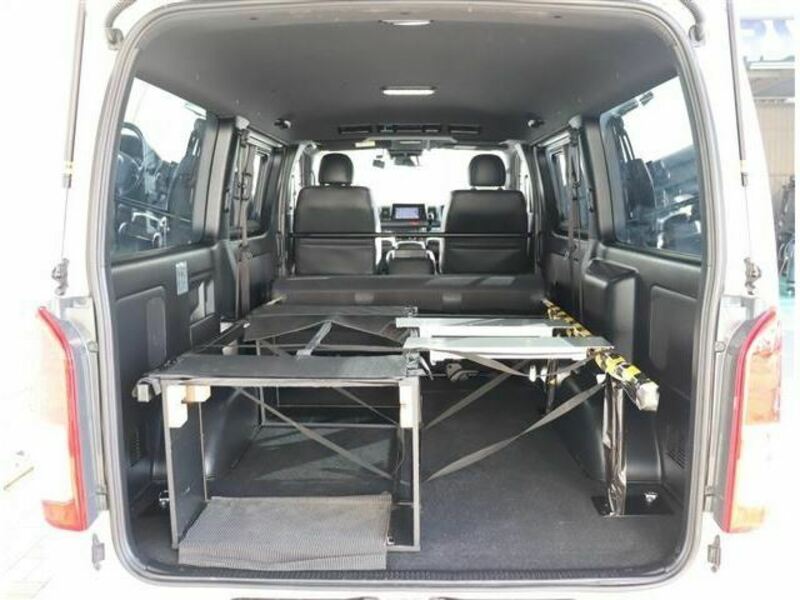HIACE VAN-33