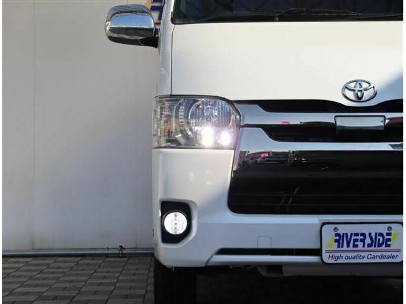 HIACE VAN-42