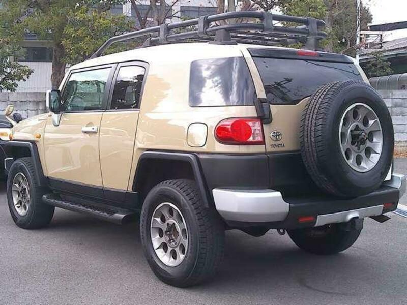 FJ CRUISER