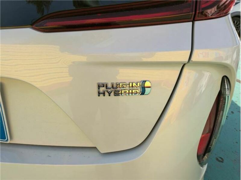 PRIUS PHV