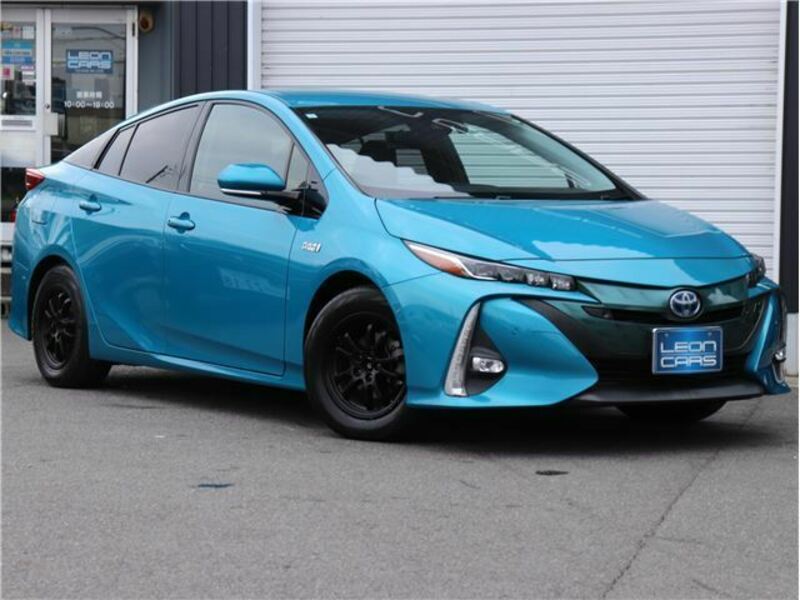 TOYOTA PRIUS PHV