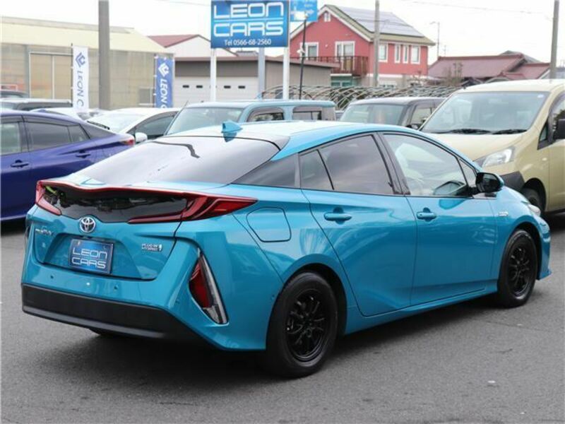 PRIUS PHV