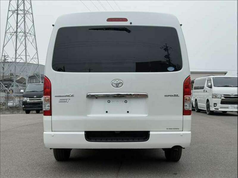 HIACE VAN