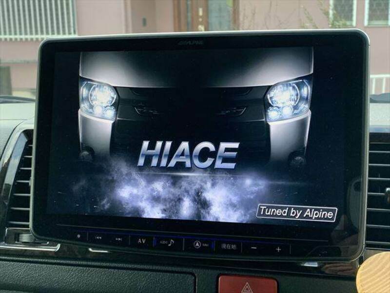 HIACE VAN