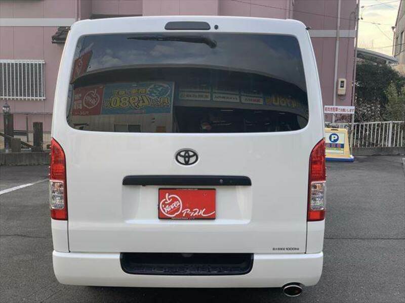 HIACE VAN