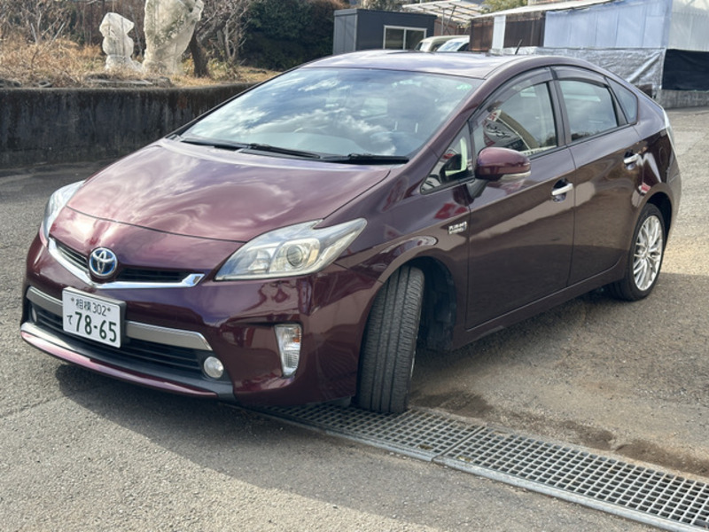 PRIUS PHV