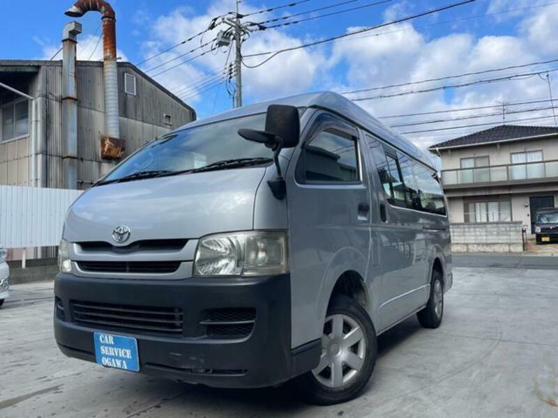 TOYOTA Regiusace Van