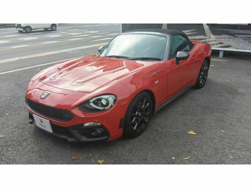 ABARTH 124 SPIDER