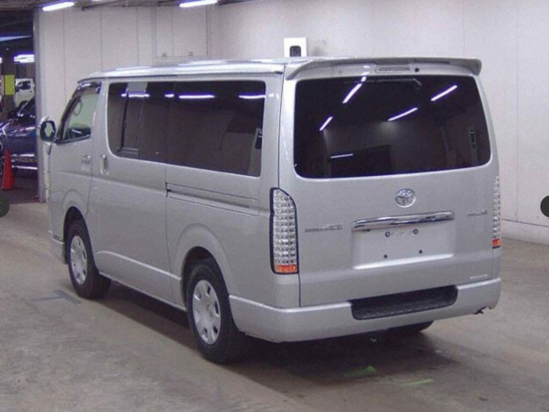 HIACE VAN