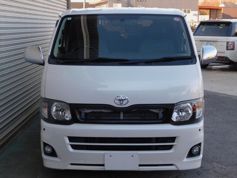 HIACE VAN