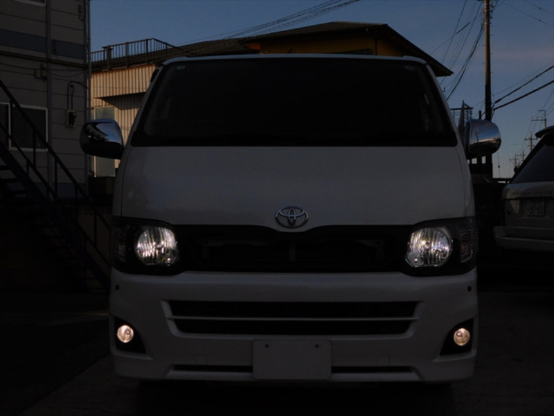 HIACE VAN