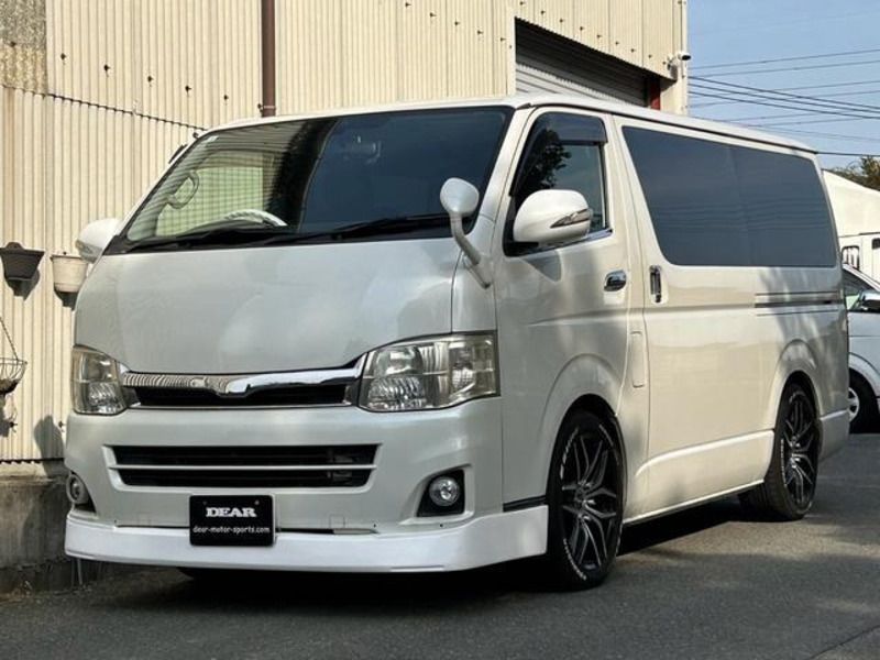 HIACE VAN